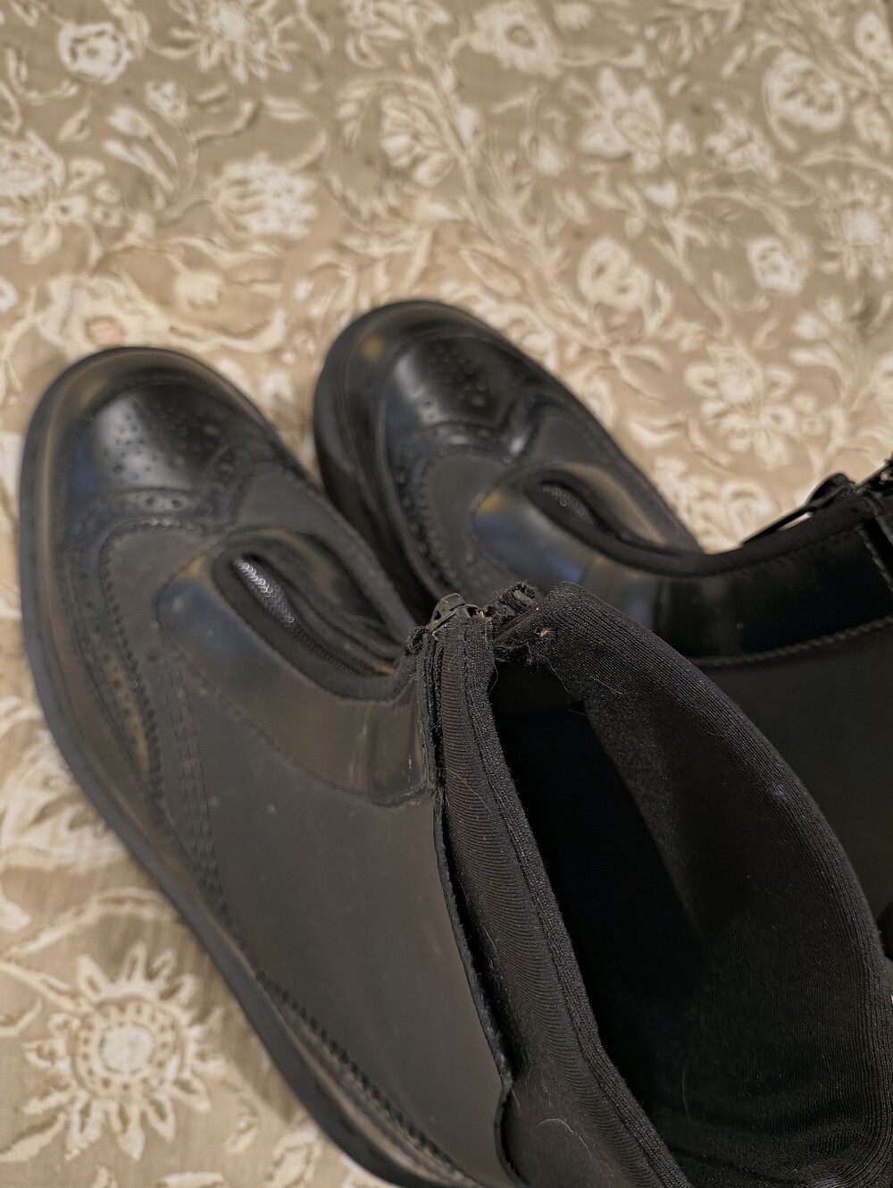 Dr. Martens Jemison Wing Tip Zip Up Oxford Chukka Boots Size 7-7.5 - Picture 11 of 11